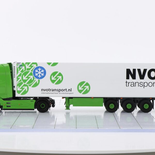 Heuvelman GSO; DAF XG+ 4X2 REEFER TRAILER - 3 AXLE